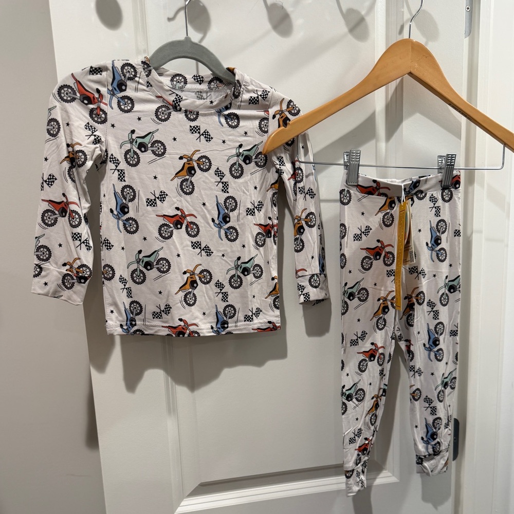 Kids Bamboo Dirt Bike Print Pajamas size 2T NWT